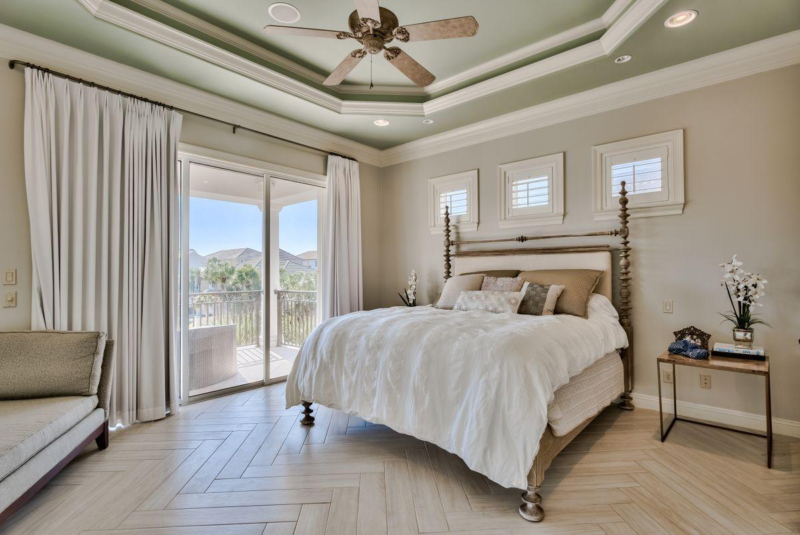 Silver Ocean Manor