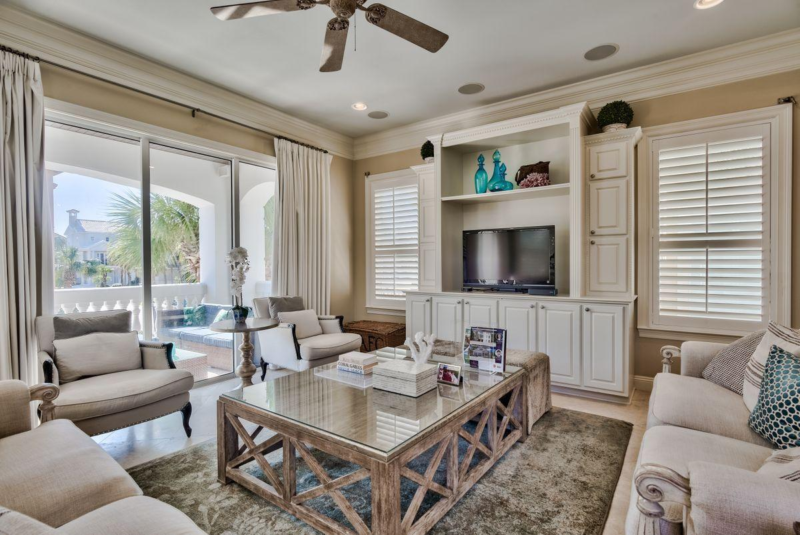 Silver Ocean Manor